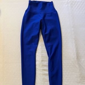 Alo yoga airlift leggings cobalt
